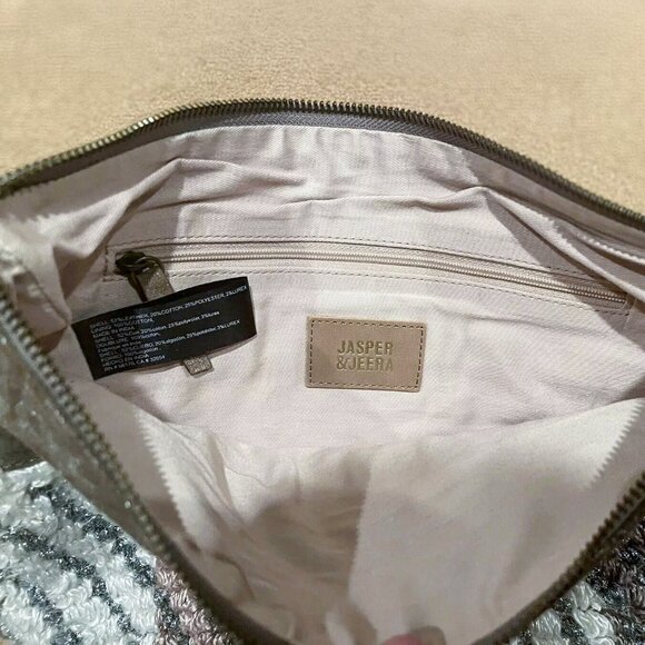 Anthropologie Jasper & Jeera Pouch Metallic Leather Cotton Blend Large Tassel - Picture 2 of 3